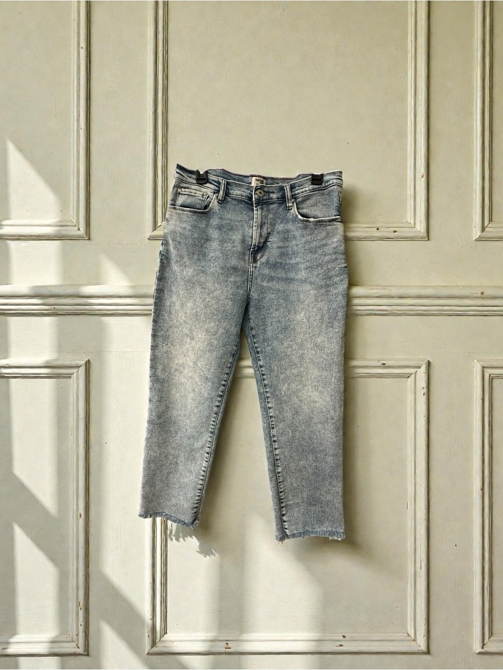 Kensie ( Allie ) High Rise Slim Straight Jeans. Stretchy. Size: 14